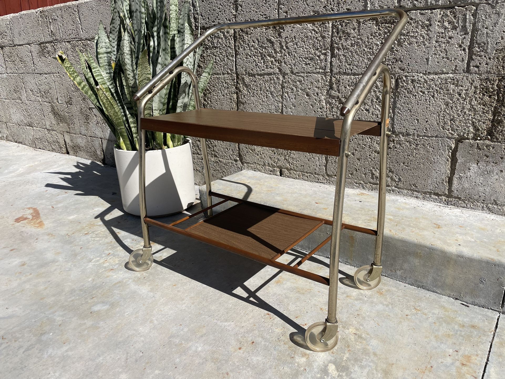 1970’s Vintage Mid Century Modern Rolling Cart