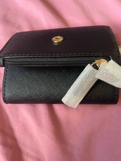 Women Michael Kors wallet