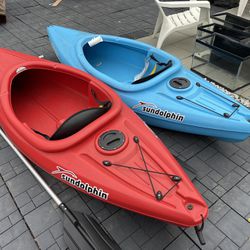 Pair of Sun dolphin sit in 8ft with paddle ( like new )