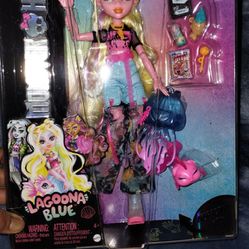 Monster High G3 lagoona Core Refresh Doll