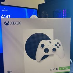 Xbox Series S 1TB + Thrustmaster eSwap S Pro + Extra Controller (Like New) No Box