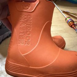 Toddler Size 6 Rain Boots Orange