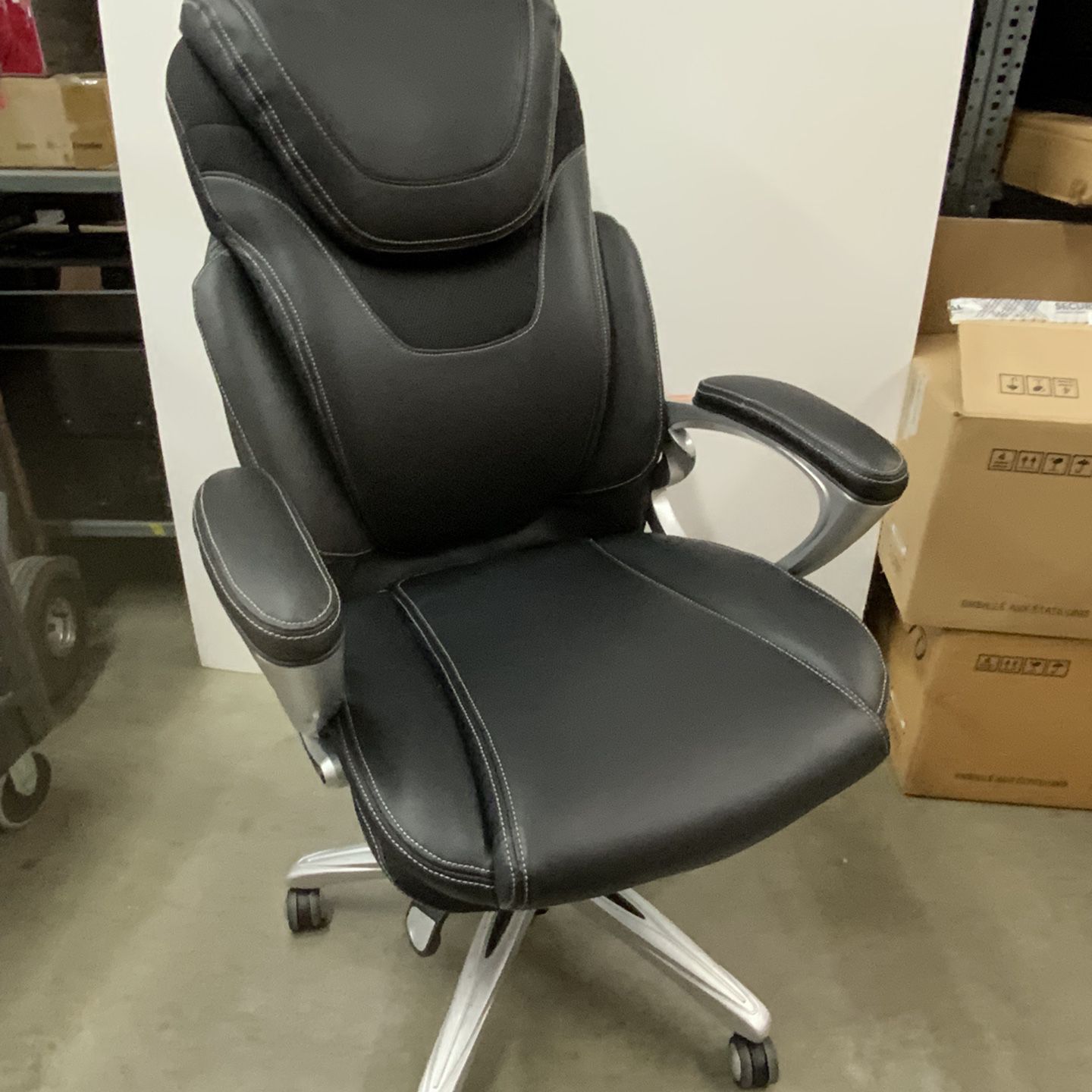 Serta - Bryce Bonded Leather Executive Office Chair - Black # 639