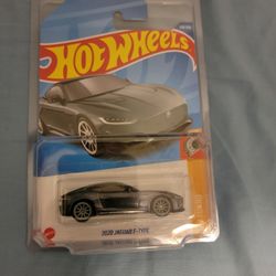 Hot Wheels- 'Jaguar 2020 F- Type