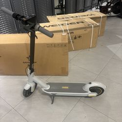Ninebot Segway Max Foldable Electric Scooter-Grey 18-22MPH ,Long Distance Mile Range