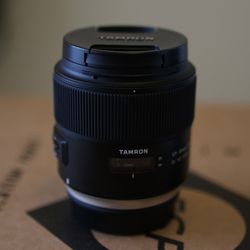 Tamron 35mm f/1.8 Di VC USD for Canon EF