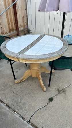 Free Tile Table.