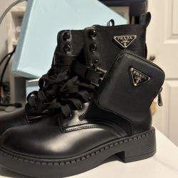 Boots Prada