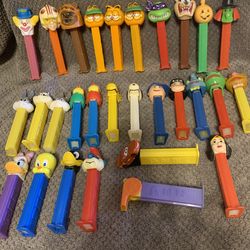 Assorted Pez Dispenser  25+