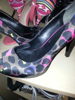 Nine west multi colored leopard heels