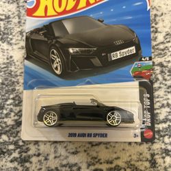 Hot Wheels 2019 Audi R8 Spyder