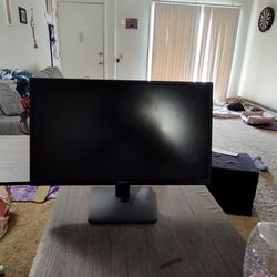 2 Computer Monitors. Barely Used 