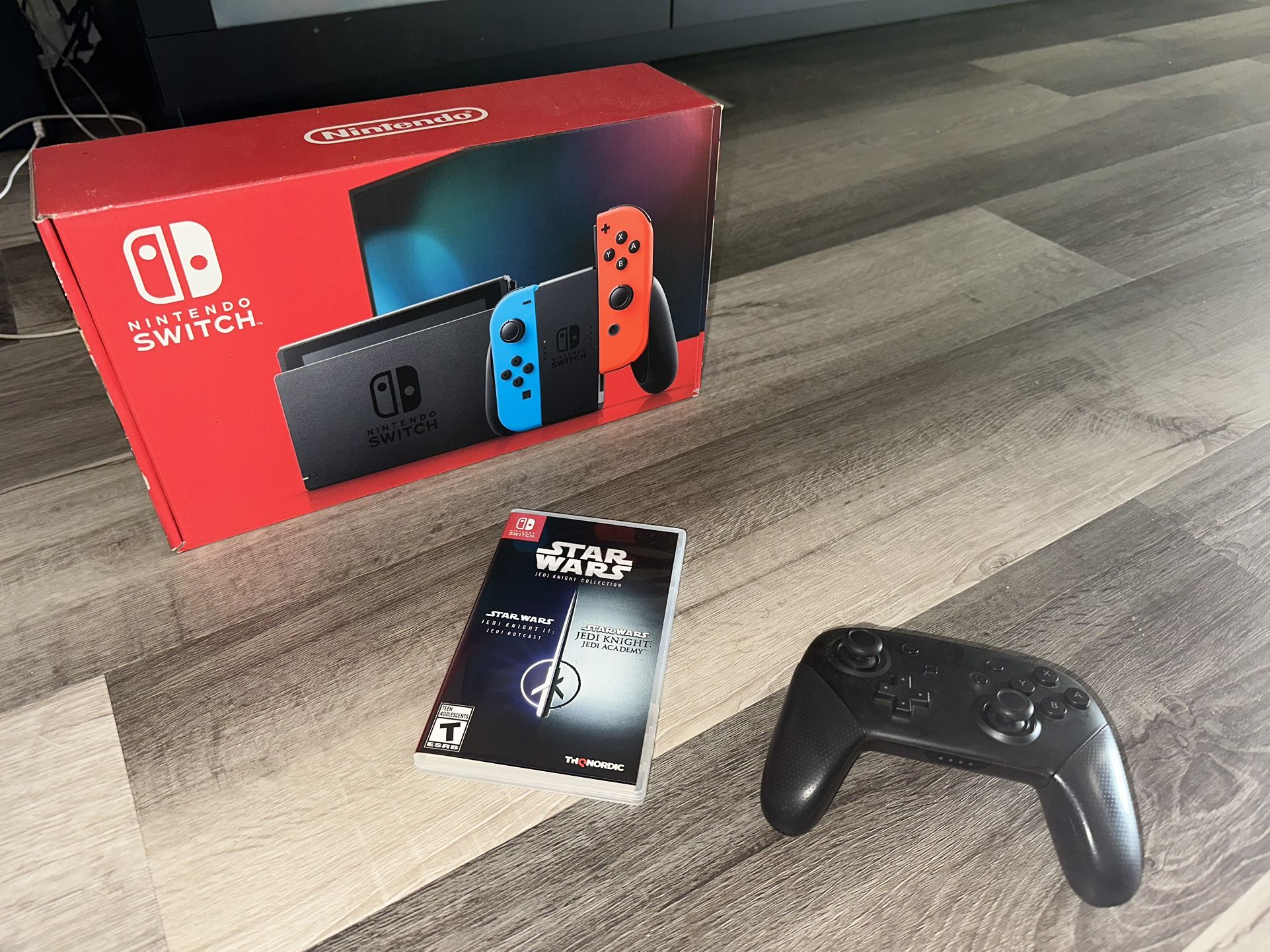 Nintendo Switch W/ Pro Controller 