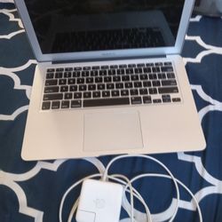 Apple MacBook 