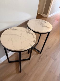 24” End Table
