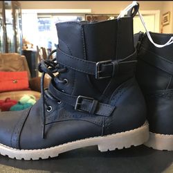 Women’s Black Fall/Winter Boots Size 7