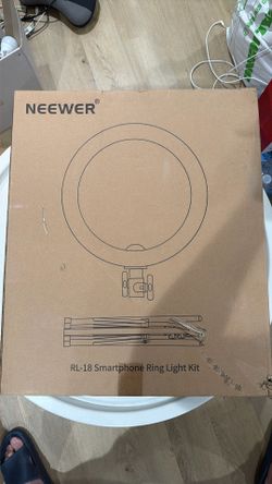 Brand New 18 In Ring Light Kit