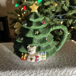 Vintage Holiday Teapot