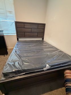 Queen Bed Frame with Headboard