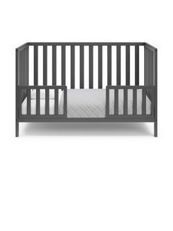 Convertible baby bed