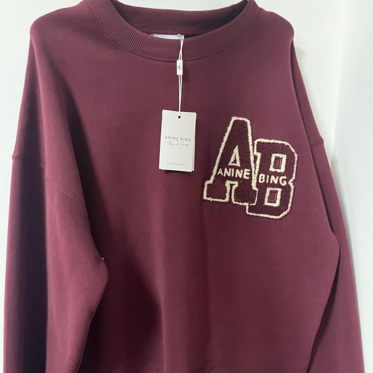 Women's Red Crew Neck Sweatshirt, Medium, NWT