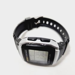 Electronic Watch Outdoor Sports Men's Luminous Silver color Multi-Function Watch Retro Square Watch Student Fashion Street
