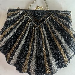 La Regale beaded shell shape evening bag clutch crossbody chain