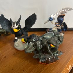 Skylanders Giants Figures Lot - Prism Break Chop Chop & Sonic Boom