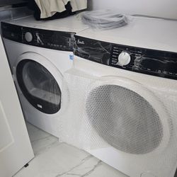 AVANTI Washer/dryer Stackable for Sale