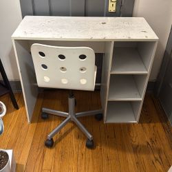 White Desk 