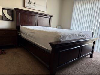 Pottery Barn Hudson Bed Queen