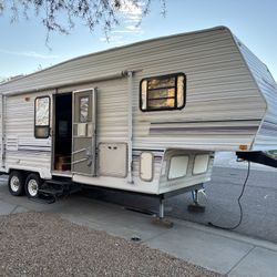 Huge Slide Out Wildwood Fifthwheel Rv