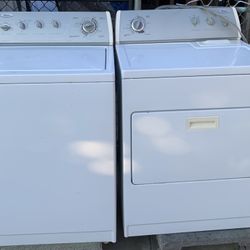 Whirlpool washer ande whirlpool electric dryer in good condition everything works good 
