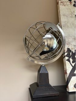 Globe decorative piece