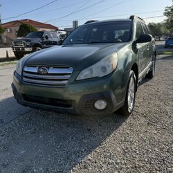 Subaru Outback 2014