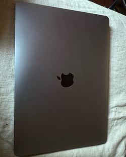 2019 MacBook Pro 13” Touchbar