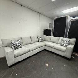 New Modern 2-Piece Sectional Sofa