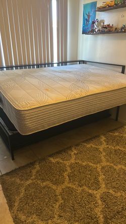 Full size mattress