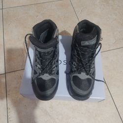 Denall Men's Denall Hiking Boots Size 10/5  Waterproof