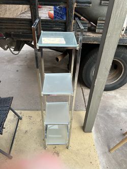 Metal 4 Tier Frosted Glass Stand