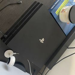 Ps4 Pro (with PlayStation Vr)