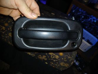 Chevy / GMC Driver's Side Door Handle: Chevy