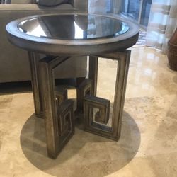 Decorative Round End Table w/ Glass Top
