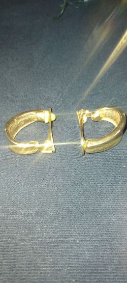 Vintage Costume Earrings 