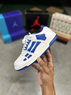 Men’s 8, Women’s 9.5 - White/Blue Skeleton Amiri 🦴