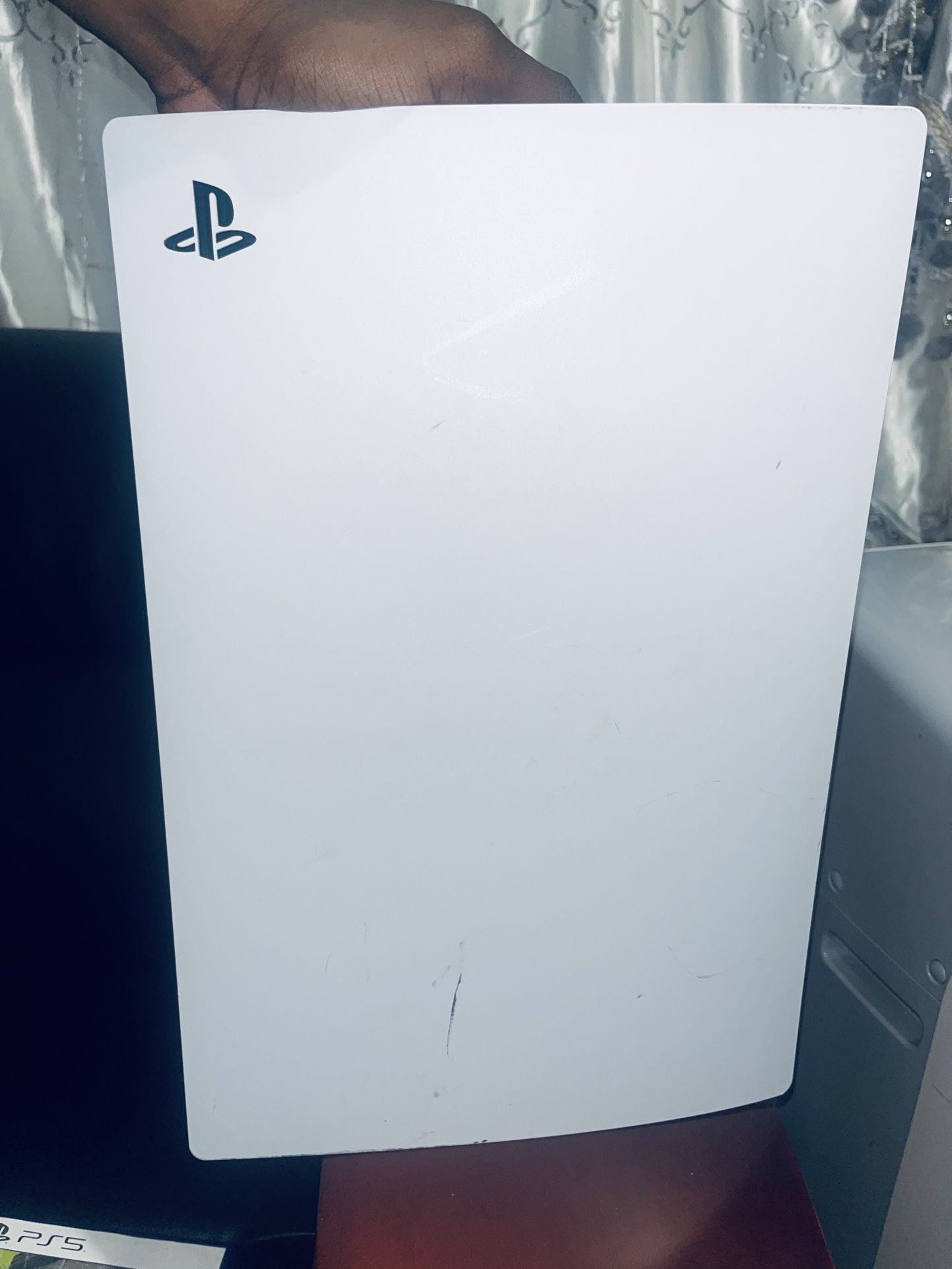 Ps5 (disc Version) With 2 Controllers All Wires And Modern Warfare 2 READ DESCRIPTION