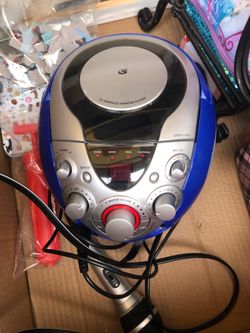 Cd karaoke with microphone