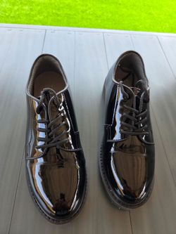 BLACK LIGHTWEIGHT OXFORDS( HIGH GLOSS)