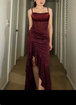 Small (0-2) new with Tag, MSRP $200 only selling for $50 ..Elegant burgundy evening gown