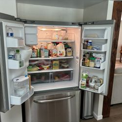 GE Fridge $240